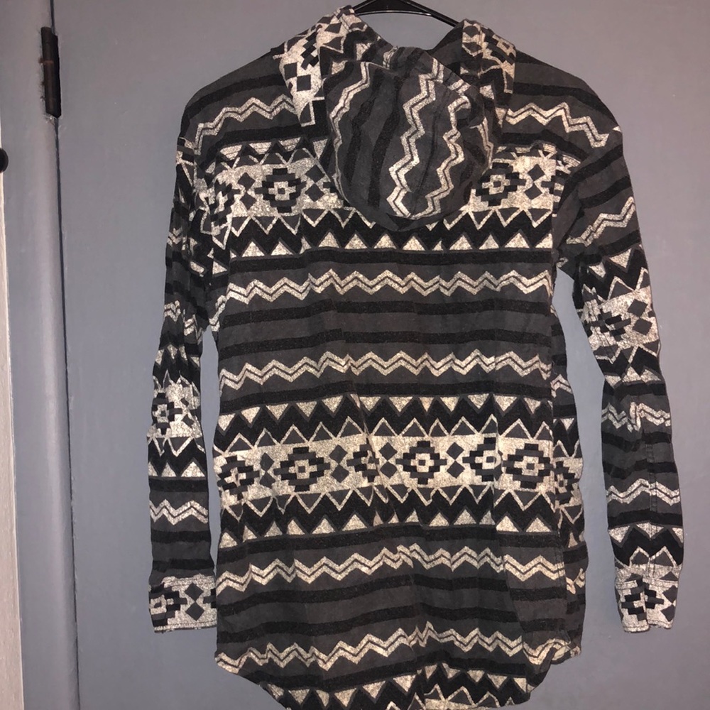 Hooded button up - Picture 5 of 7